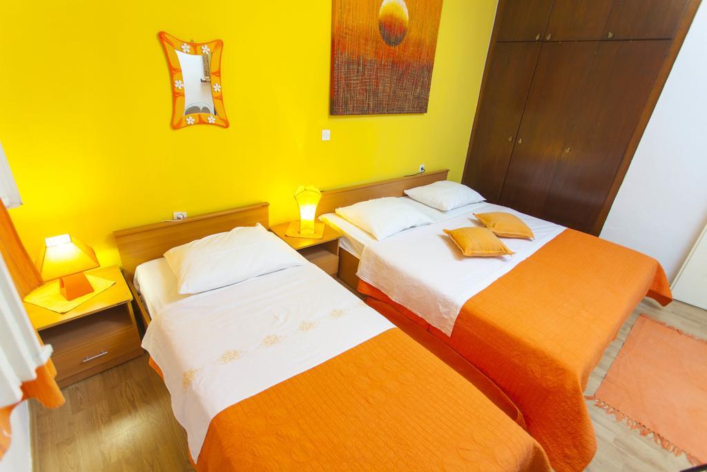 Carolija Apartment Makarska Quarto foto