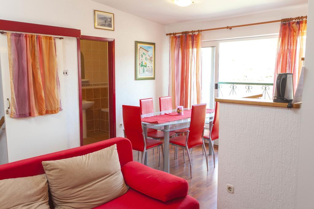 Carolija Apartment Makarska Quarto foto